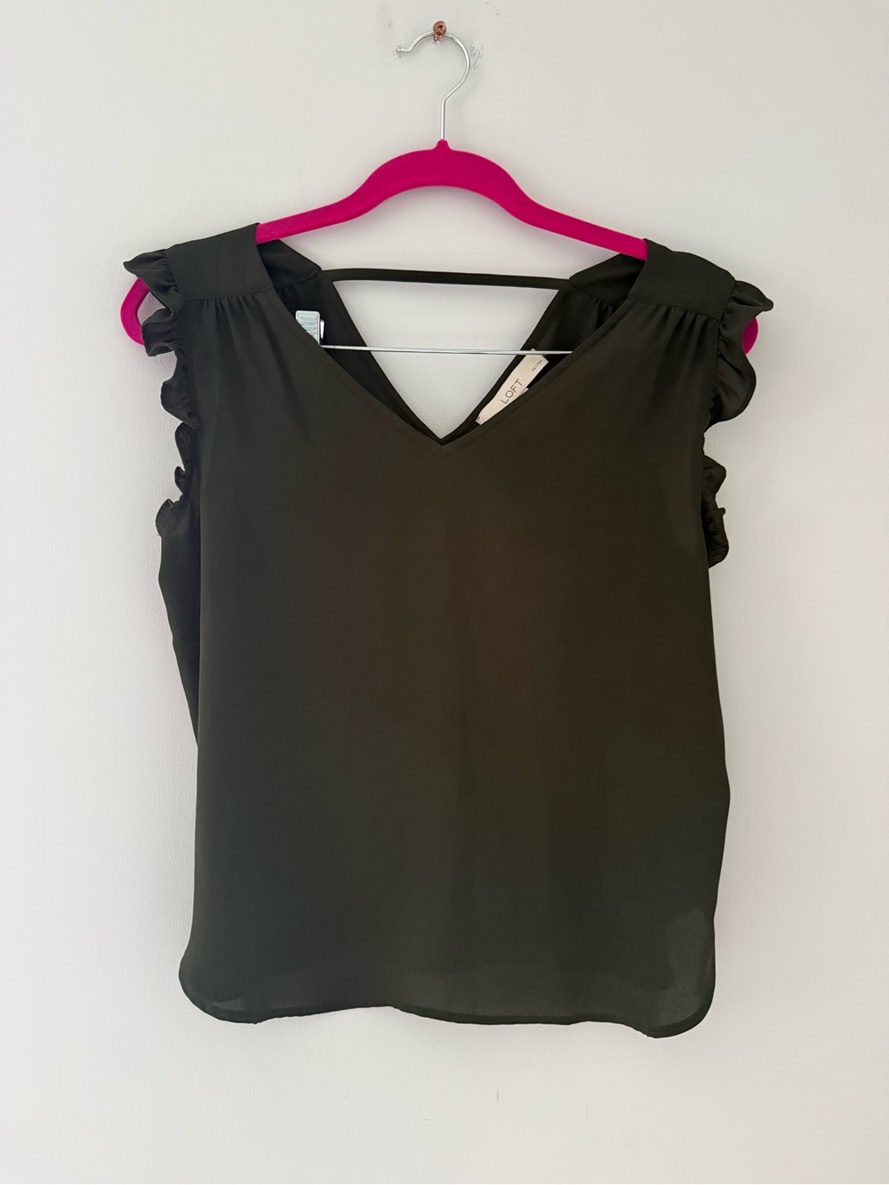 LOFT Women's Dark Green Ruffle Sleeve V-Neck Top